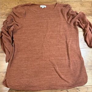 Max studio Women's Rust Top